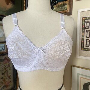 Bali Lace 'N Smooth Seamless Cup Underwire Bra Size 38C
